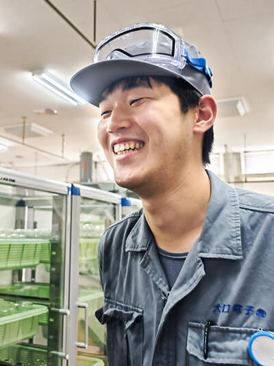 社員3